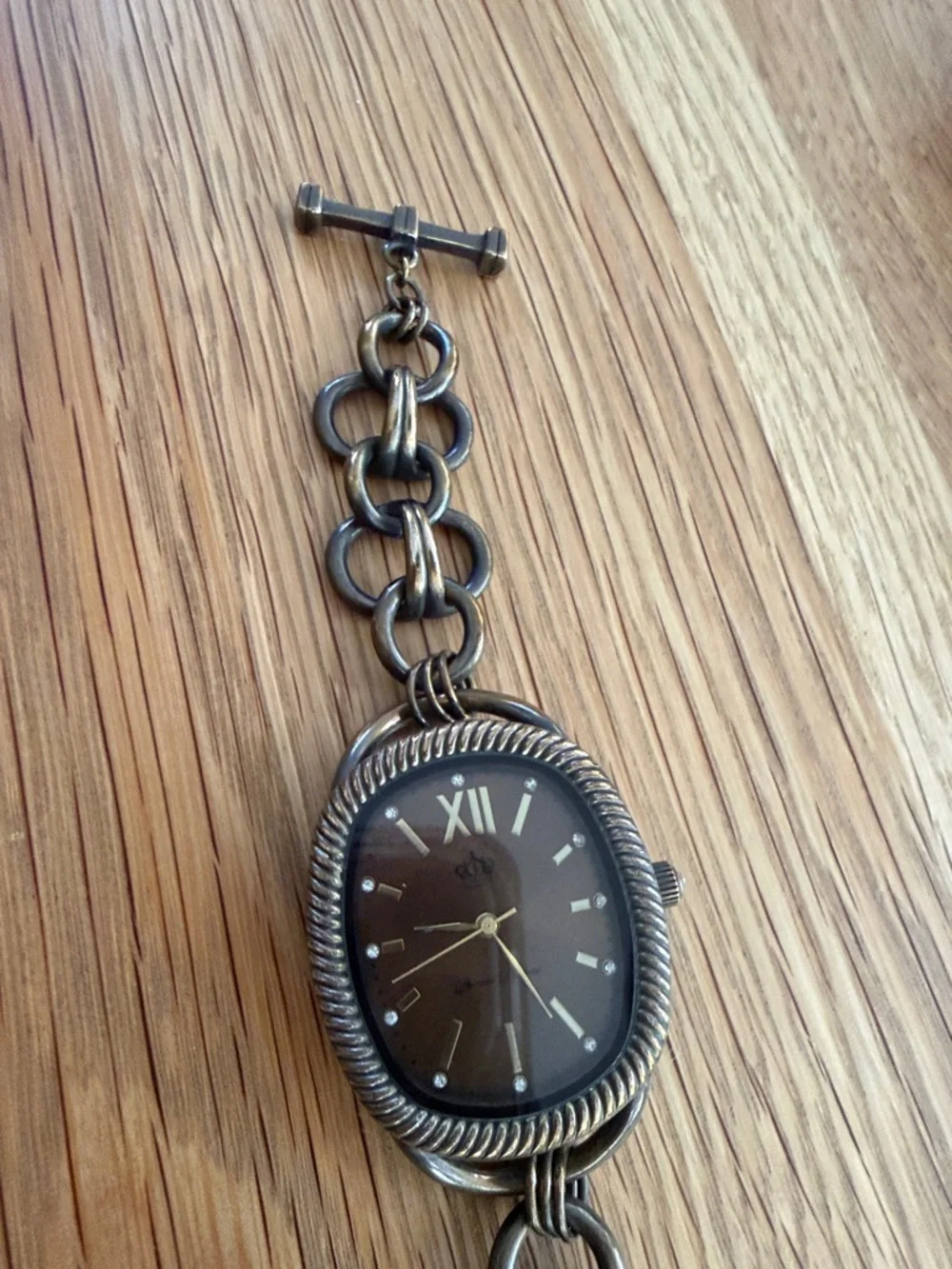 Premier Design Vintage-Style Brown & Gold Bracelet Fashion Watch. Toggle 2 Sizes